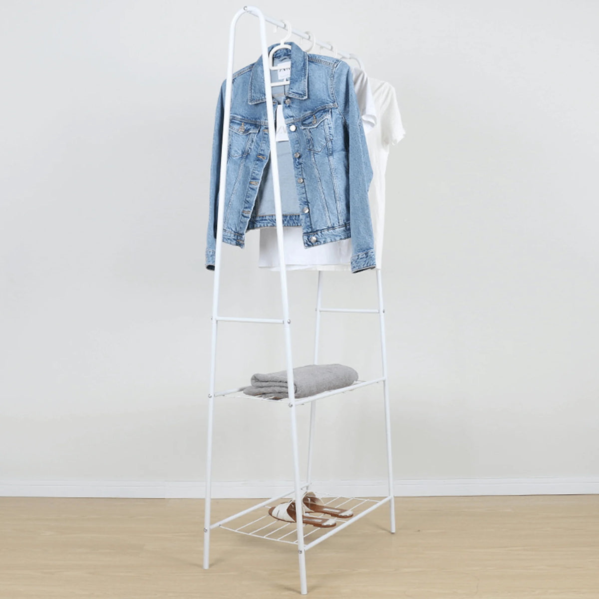 Stander haine RETOR, alb, metal, 60x35x160 cm