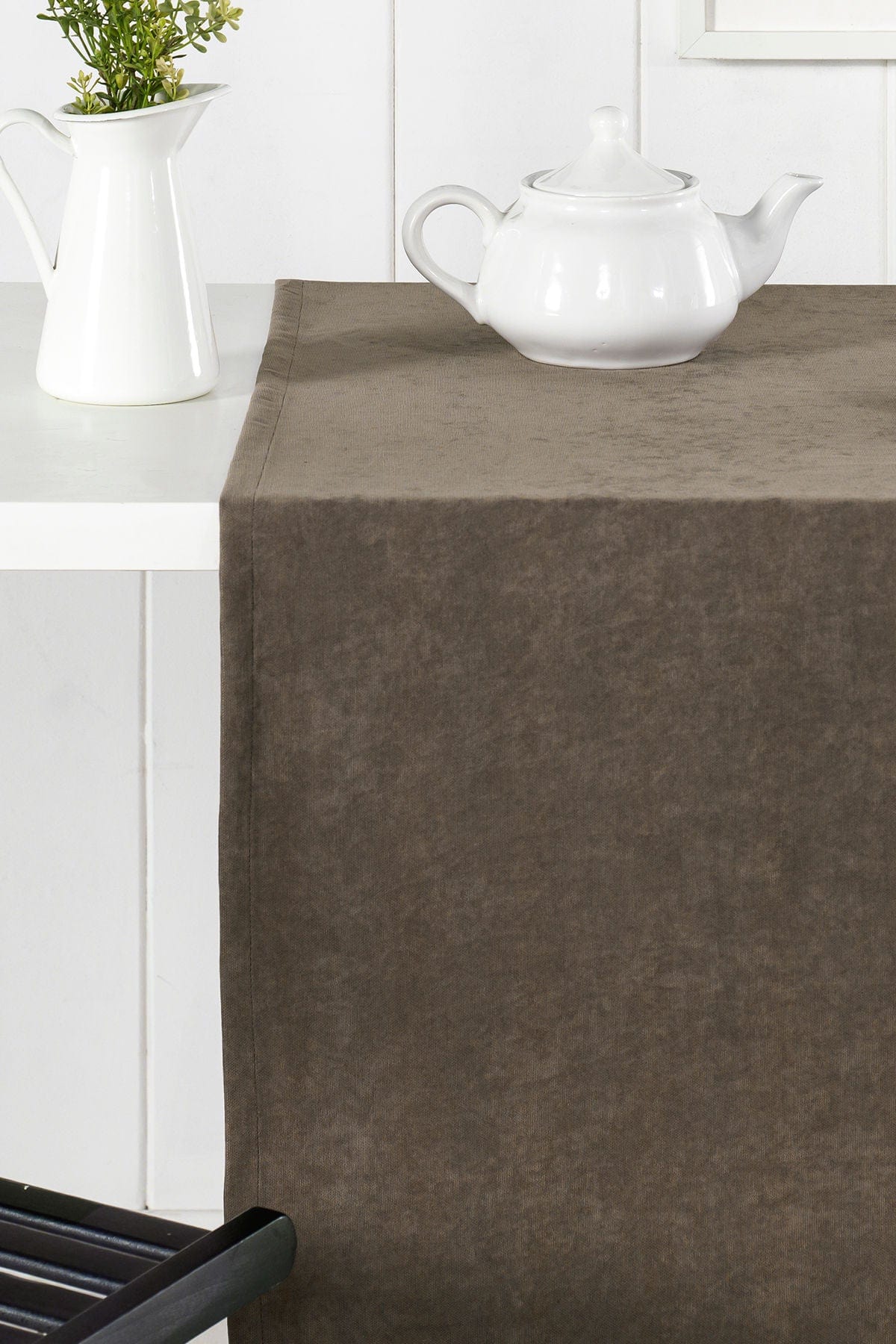 Traversa masa VENEDIK, maro, poliester, 48x150 cm