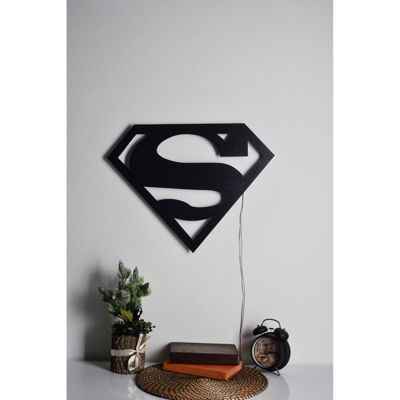 Accesoriu decorativ cu iluminare LED Superman, negru, banda LED cu lumina albastra, 52x40 cm