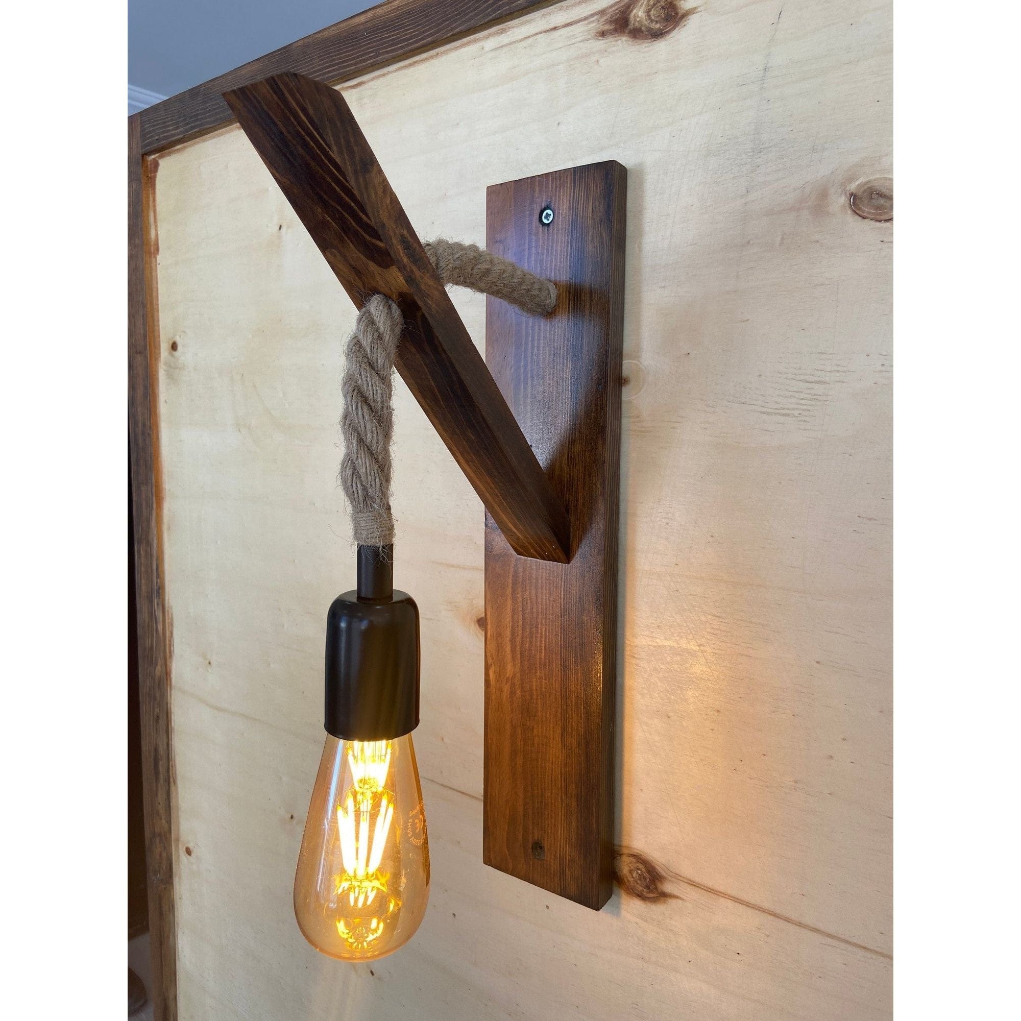 Aplica AHSAP 18, nuc, lemn de pin, 23x9x45 cm
