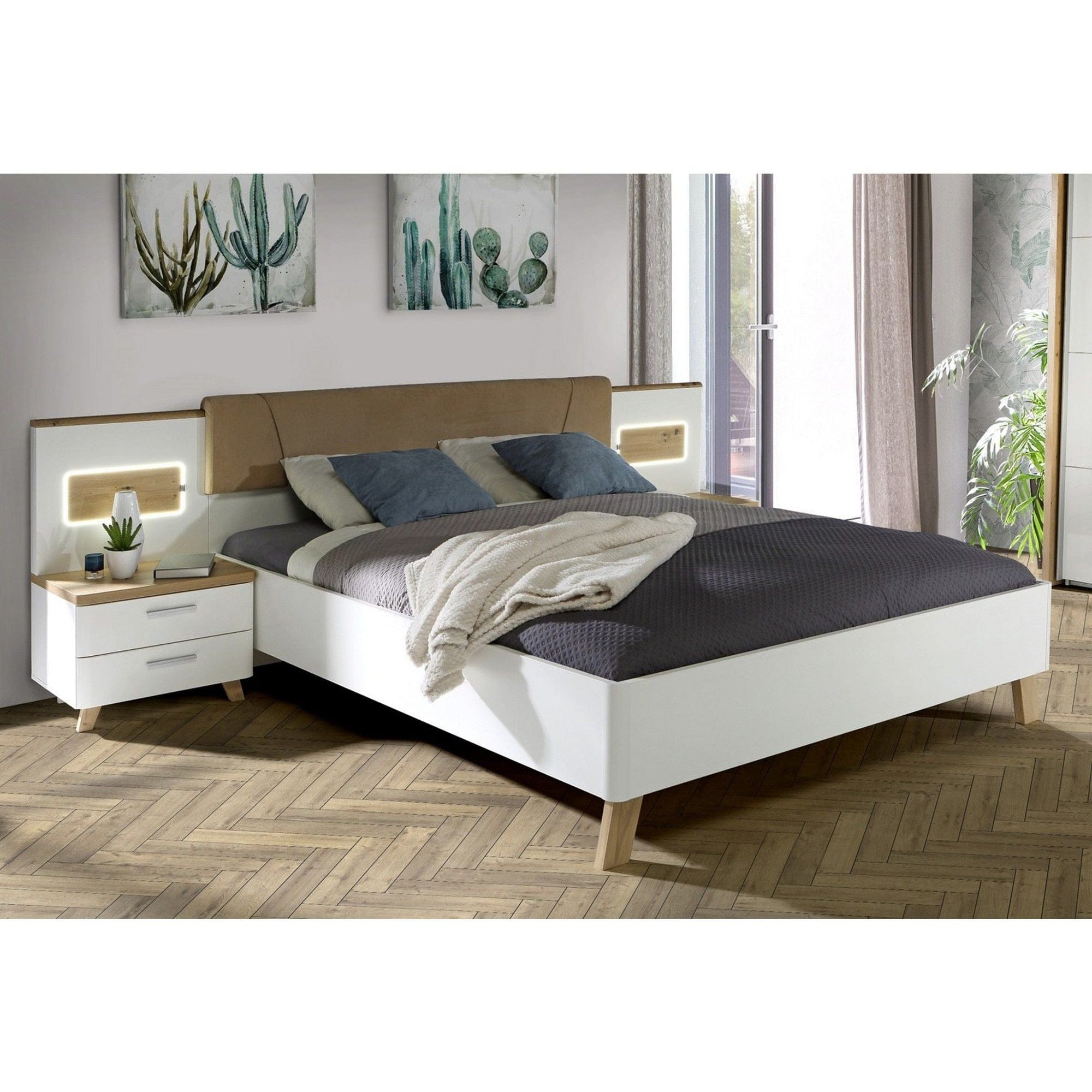 Cadru pat OLINDA 160x200, alb/maro, cu panouri laterale si iluminare led