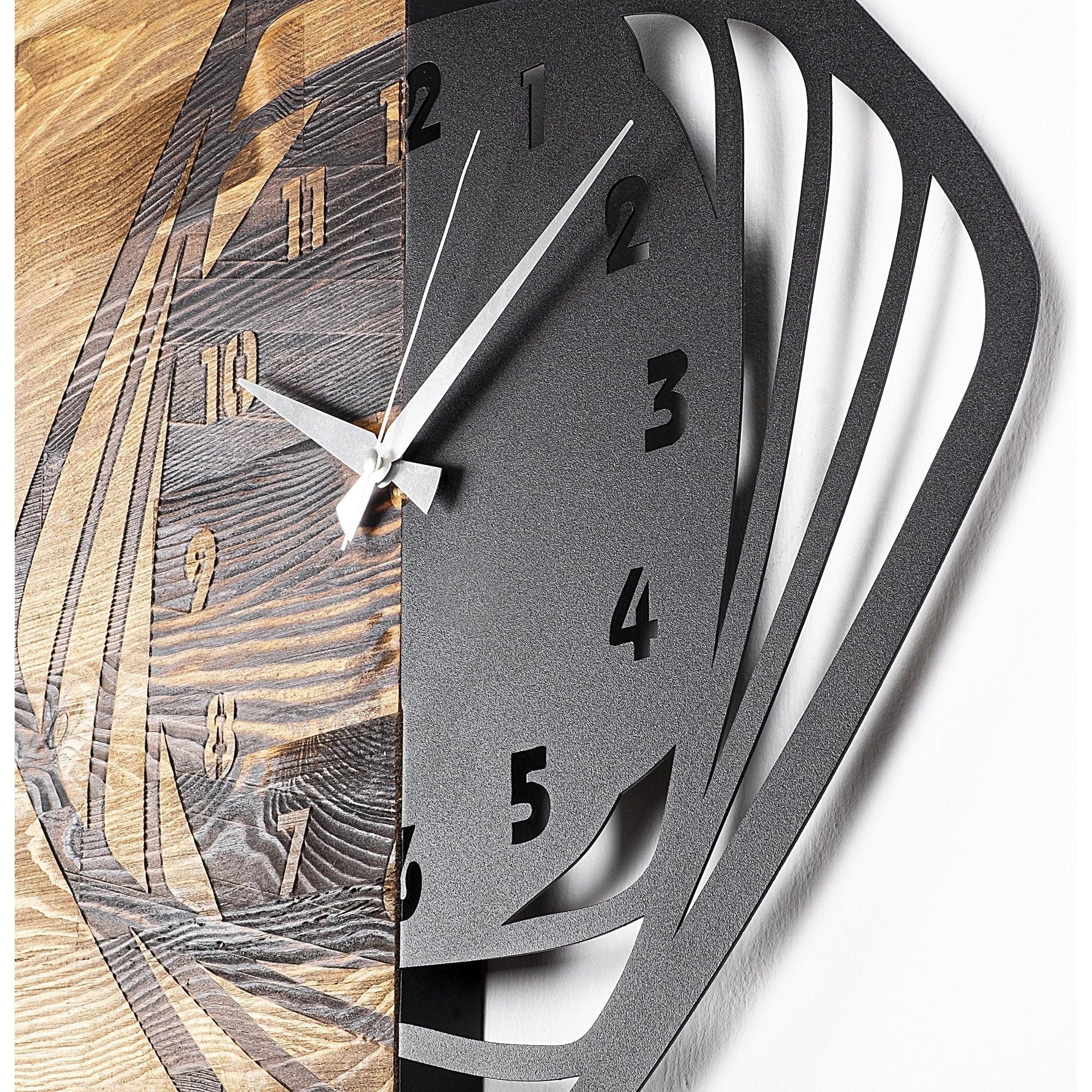 Ceas decorativ Clock 4, negru/nuc, lemn/metal, 57x58 cm
