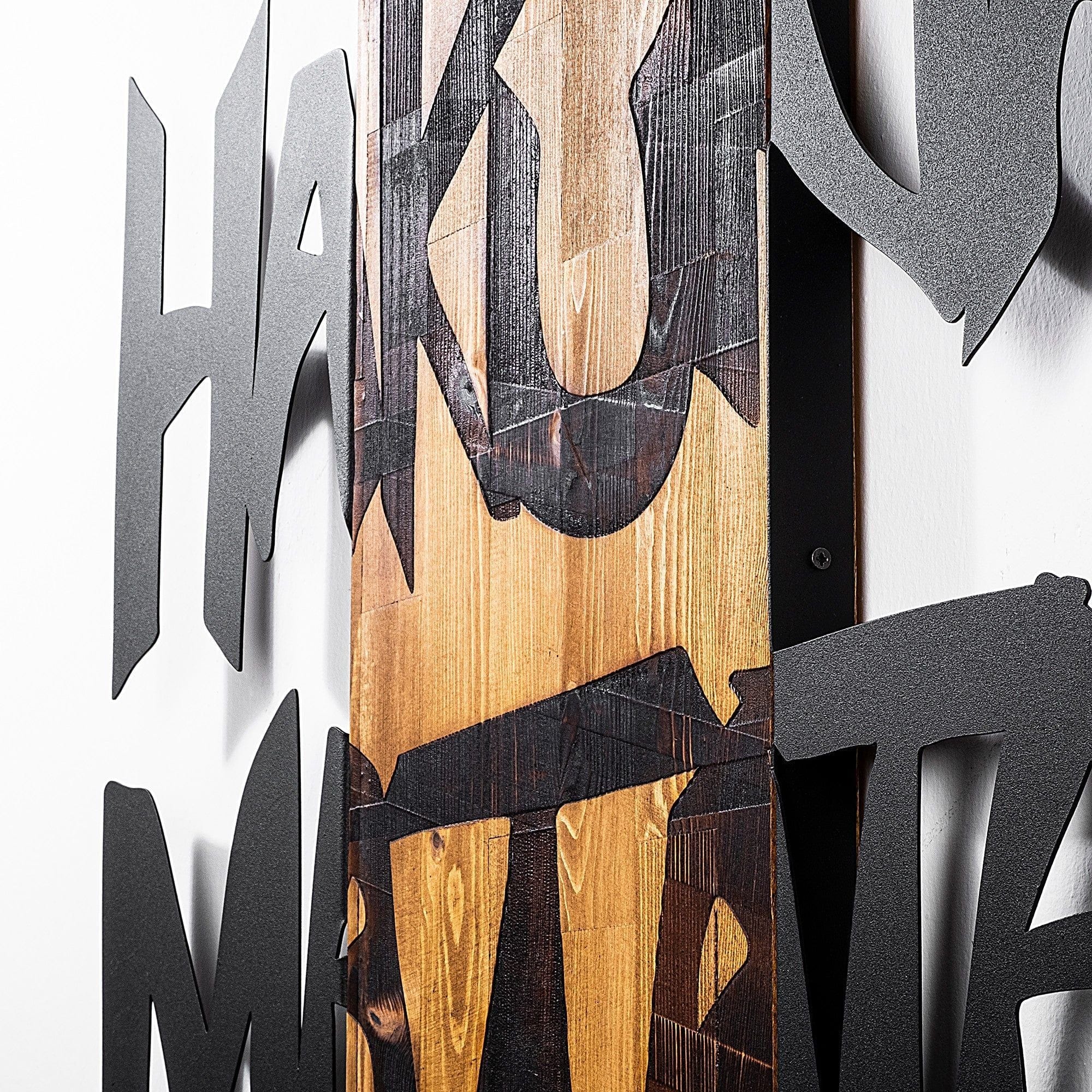 Decoratiune perete HAKUNA MATATA 5, negru/nuc, metal/lemn, 77x3x58 cm