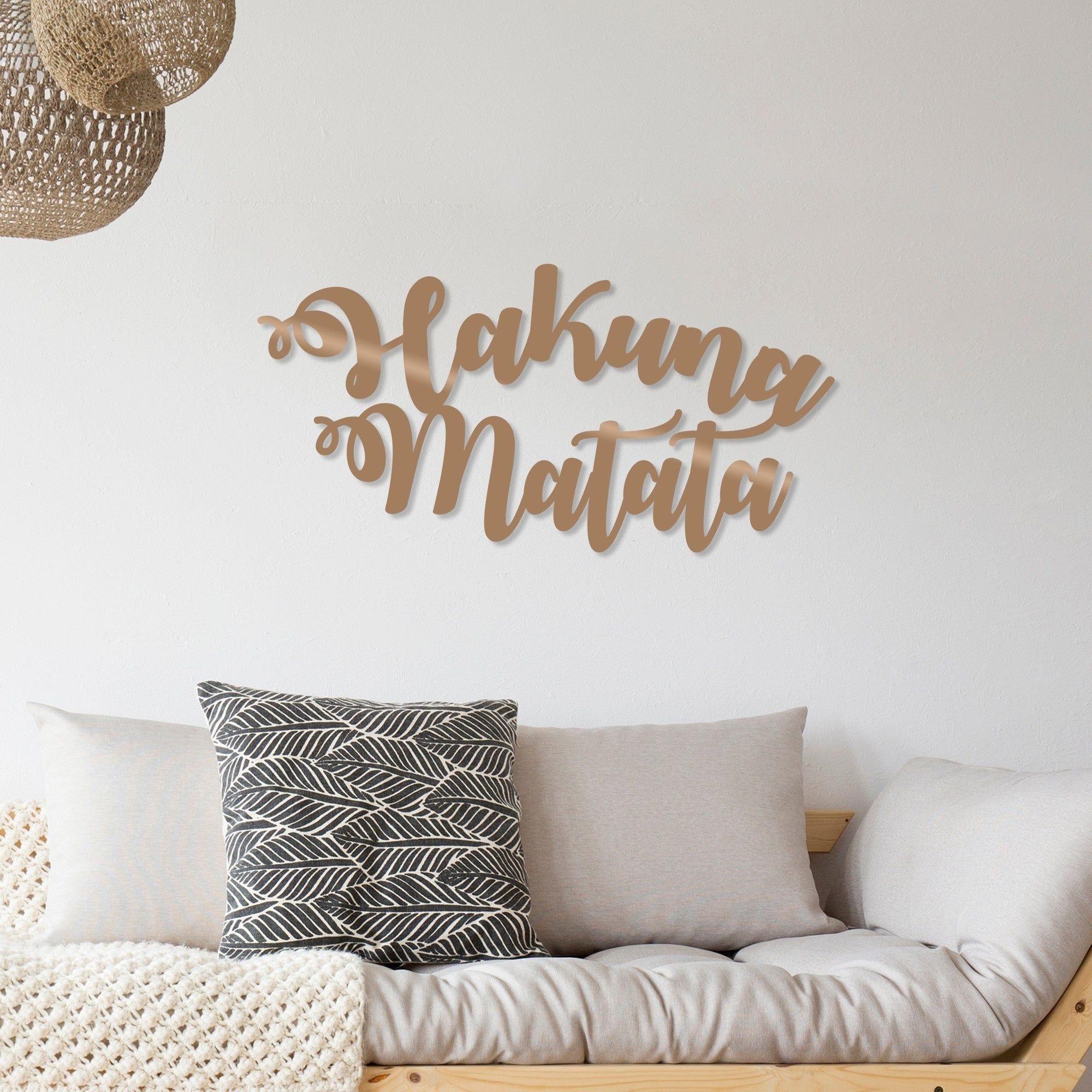 Decoratiune perete HAKUNA MATATA, bej, metal, 70x45 cm