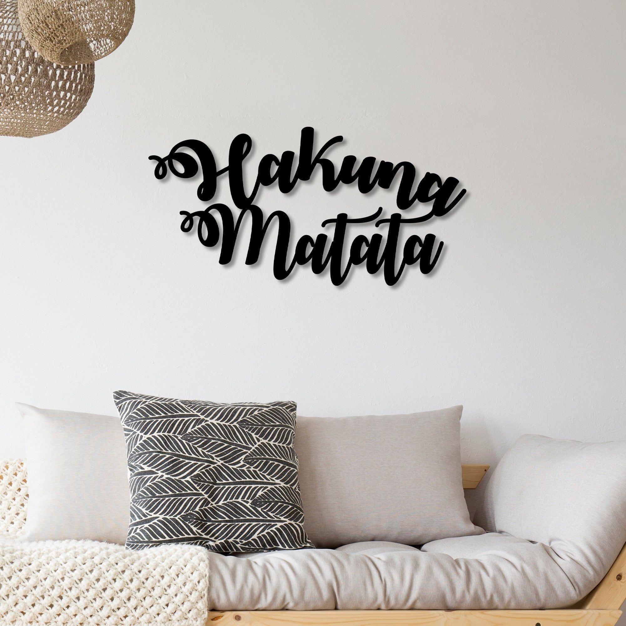 Decoratiune perete HAKUNA MATATA, negru, metal, 70x45 cm