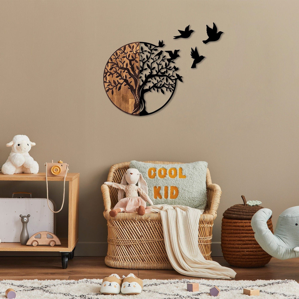 Decoratiune perete TREE AND BIRDS 322, negru/nuc, metal/lemn, 92x3x71 cm