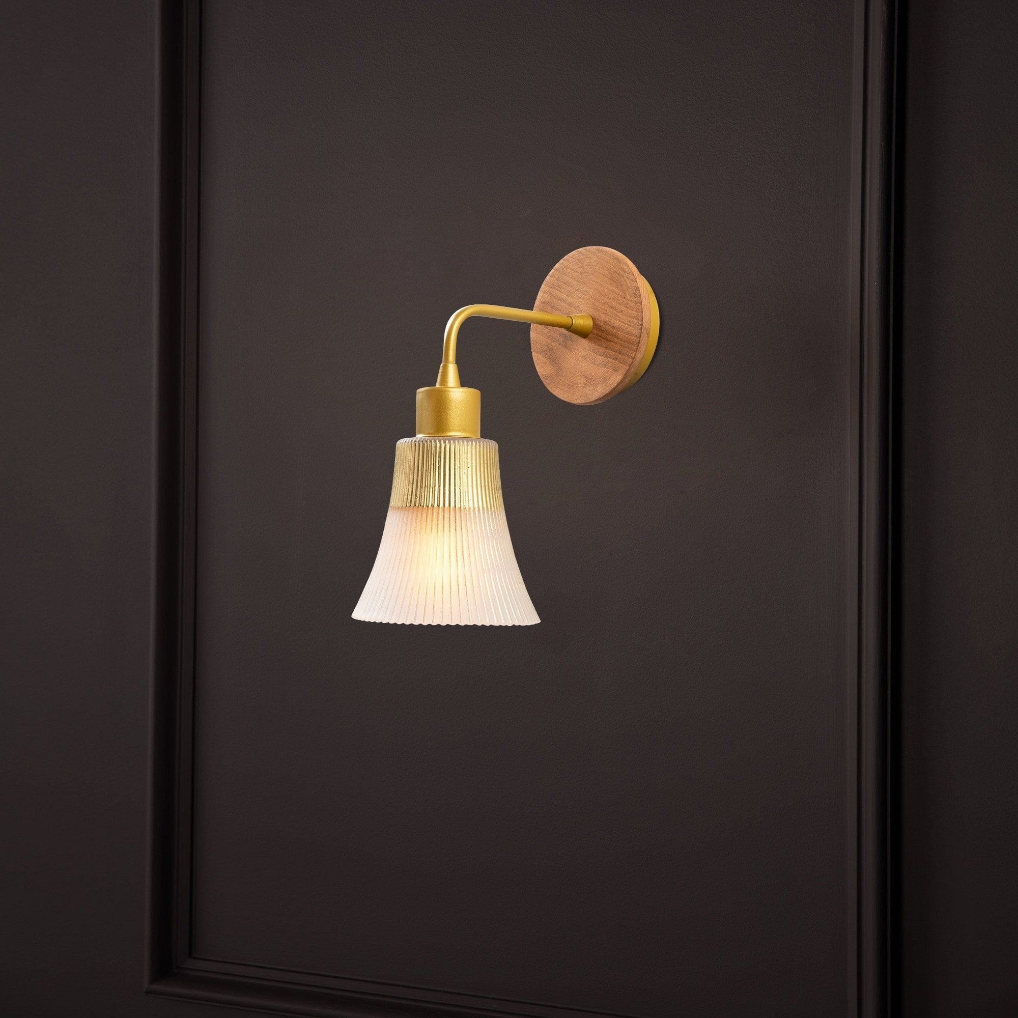 Lampa perete FOCA-N-131, auriu/stejar, sticla/fier, 13x24x28 cm