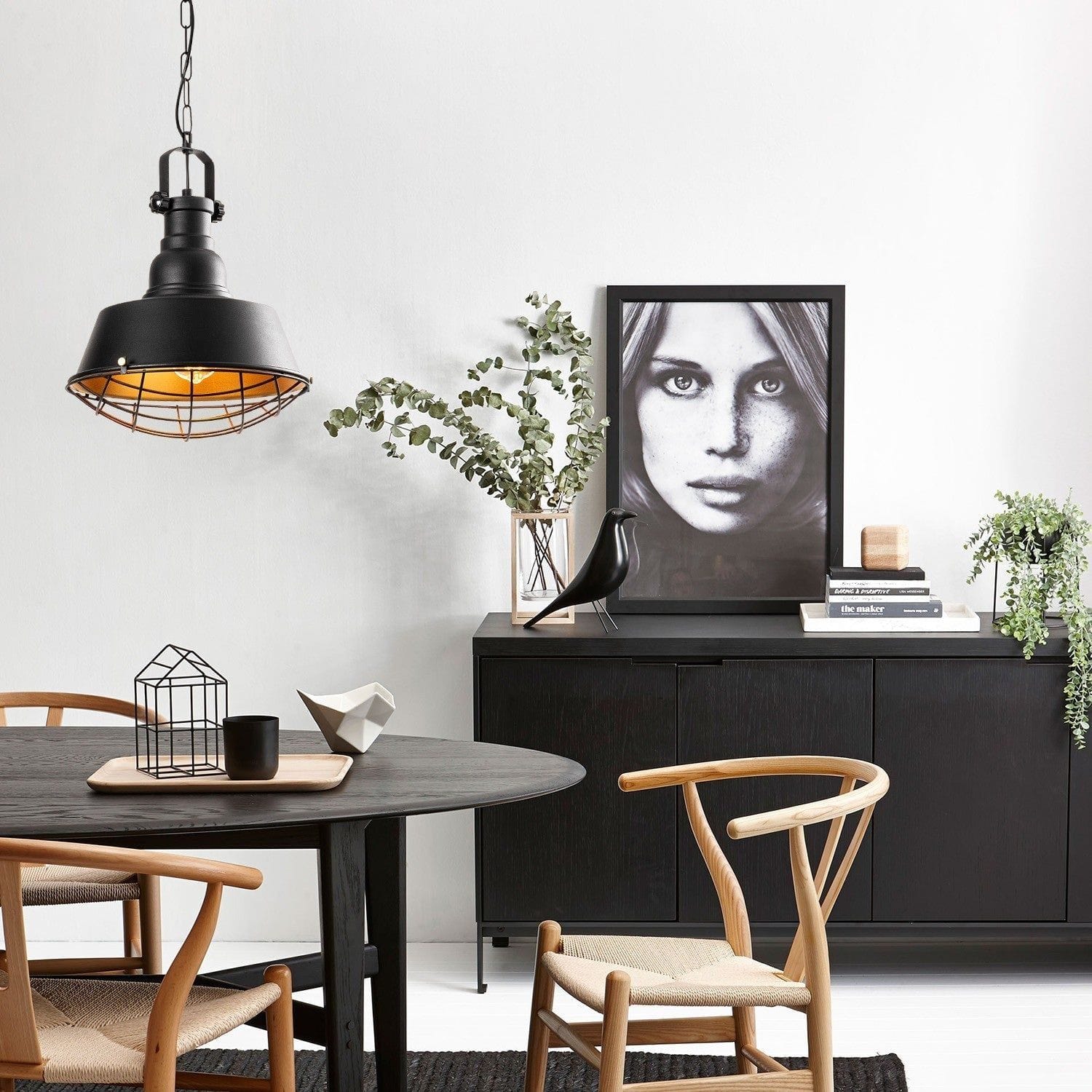 Lustra SAGLAM 3716, negru, metal, 30x30-86 cm