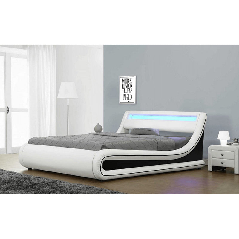 Pat dormitor MANILA NEW, piele ecologica, alb/negru, 180x200 cm, cu iluminare LED RGB, somiera lamelara reglabila si lada de depozitare, fara saltea