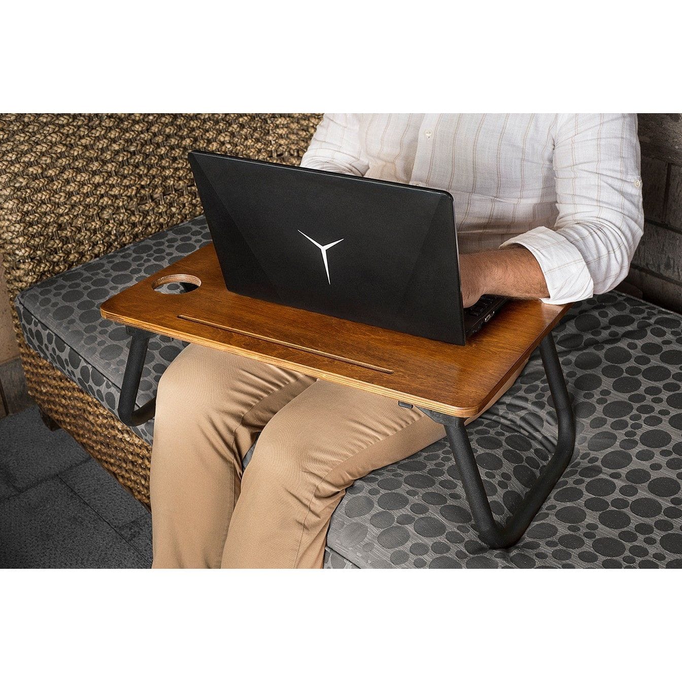 Masa laptop 79VLV1101, nuc/negru, PAL melaminat/metal, 60x20x45 cm