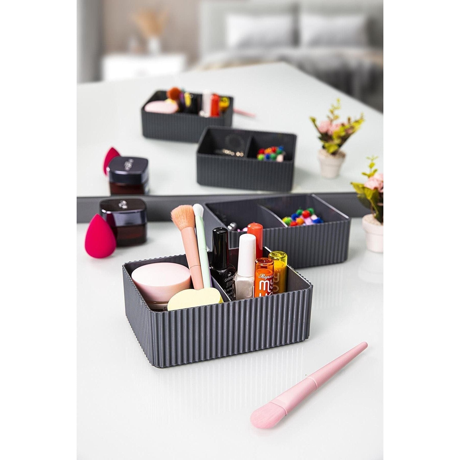Organizator machiaj LV220, gri antracit, plastic, 12x16x6 cm
