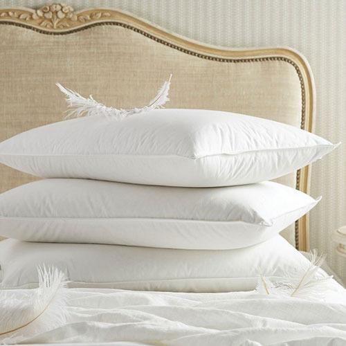 Perna umpluta cu puf de gasca si fibra, 50x70 cm