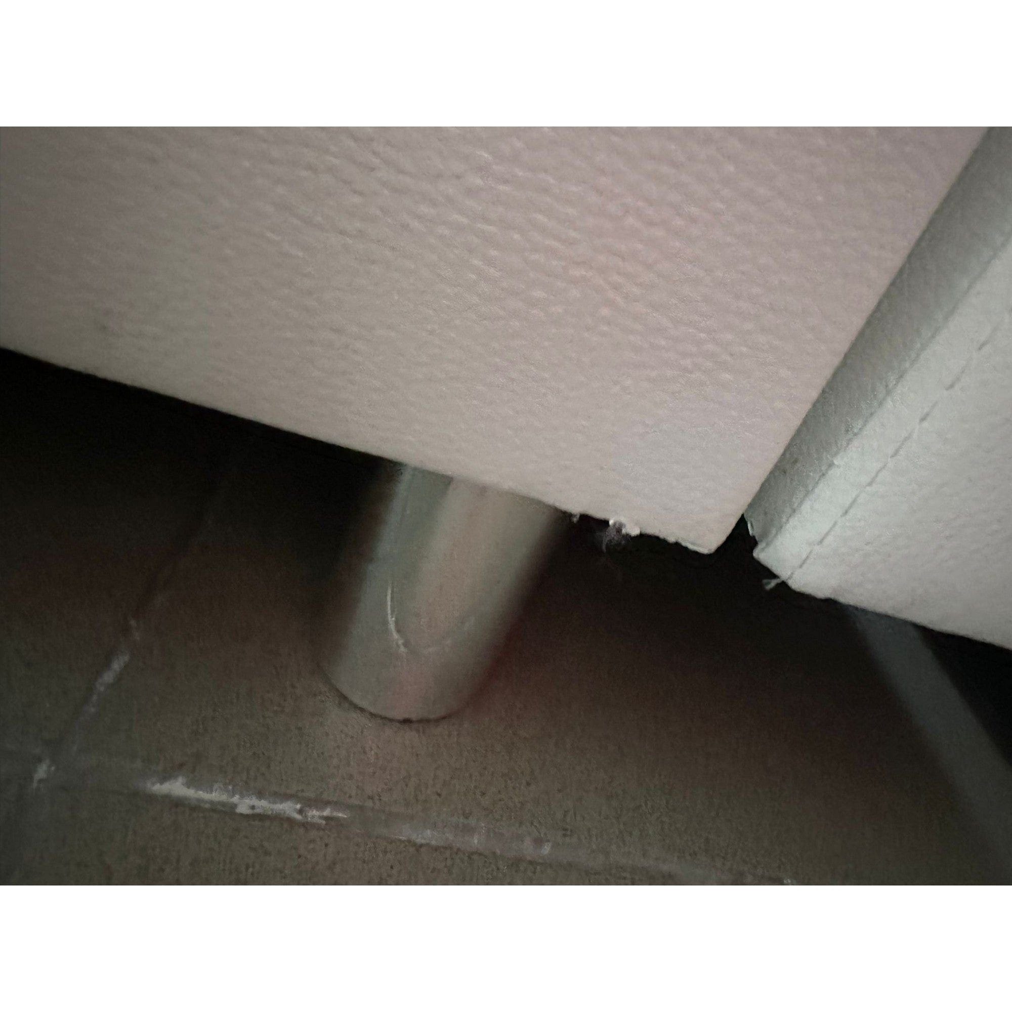 PRODUS RESIGILAT - Coltar extensibil ARON, sezlong stanga, stofa clasica rosie - METRO 59/piele ecologica alba - BRANCO 19, 250x160x75 cm