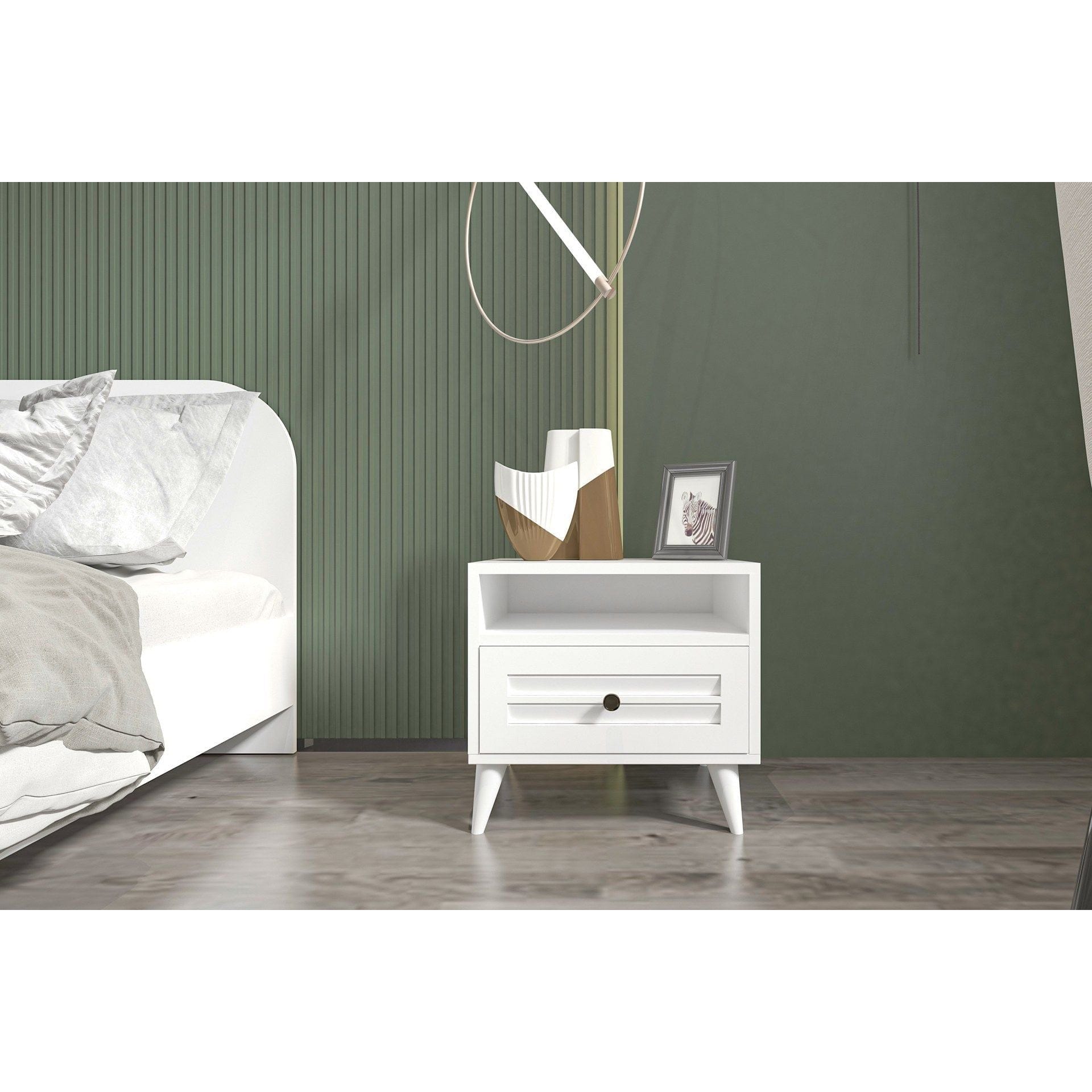 Set dormitor NIL 810, alb, cu pat 90x190, dulap cu 3 usi si 2 sertare, noptiera, birou si comoda