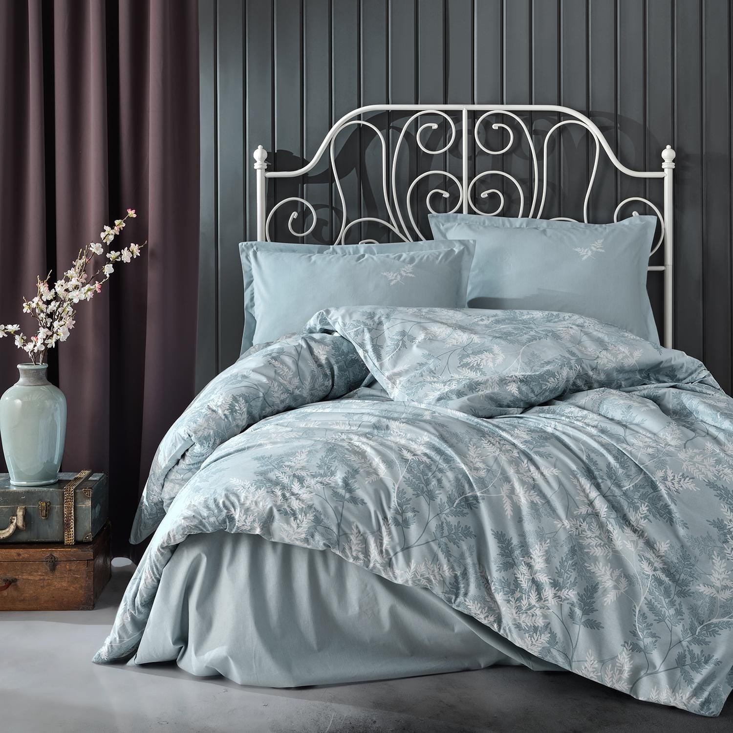 Set lenjerie pat clasy king size NATUR V1, bumbac, albastru, 240x260 cm, cu cearceaf pat, cearceaf pilota si 2 fete de perna