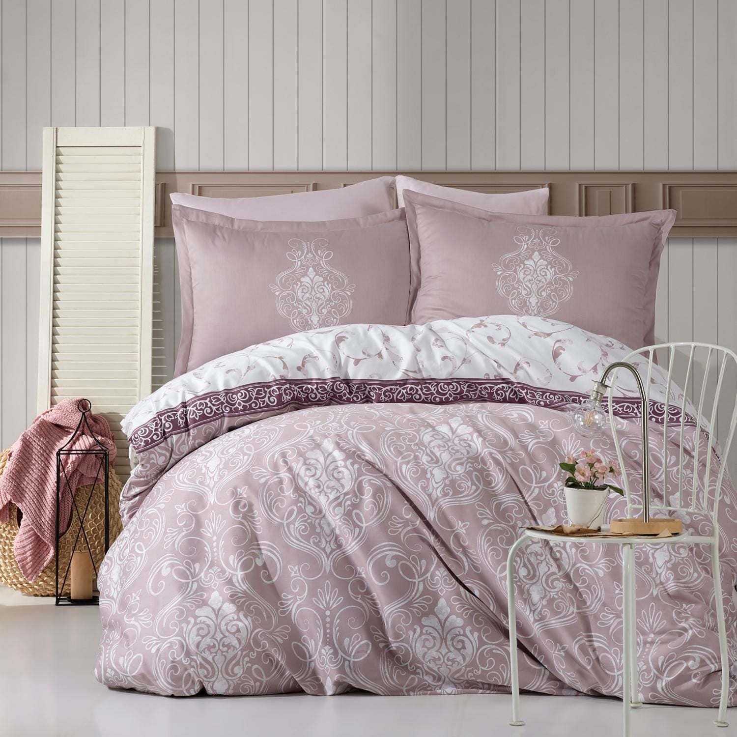 Set lenjerie pat clasy king size RODISA, bumbac, alb/roz pudra, 240x260 cm, cu cearceaf pat, cearceaf pilota si 2 fete de perna